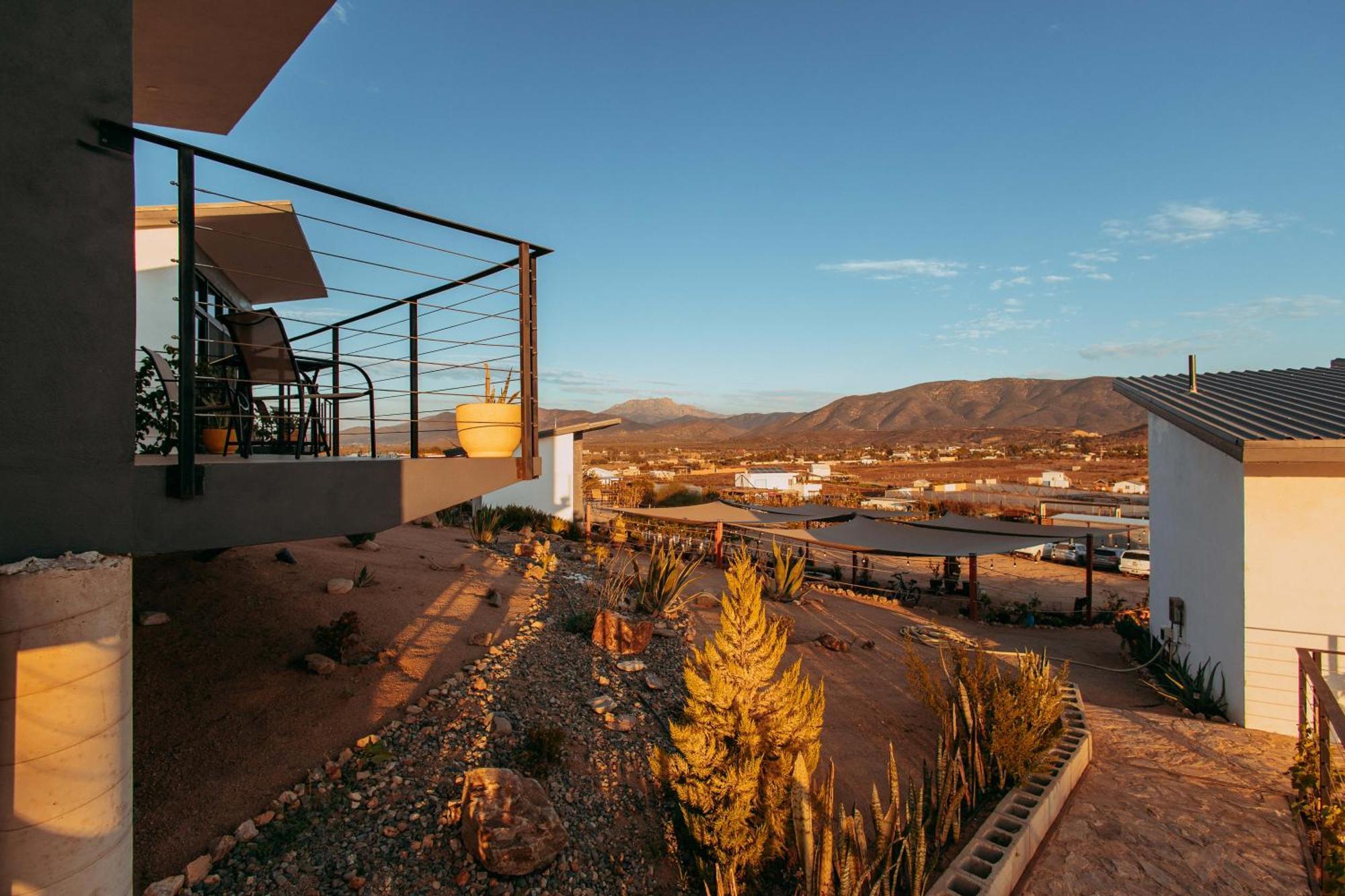 Vl Uno Bed & Breakfast Ensenada Bagian luar foto