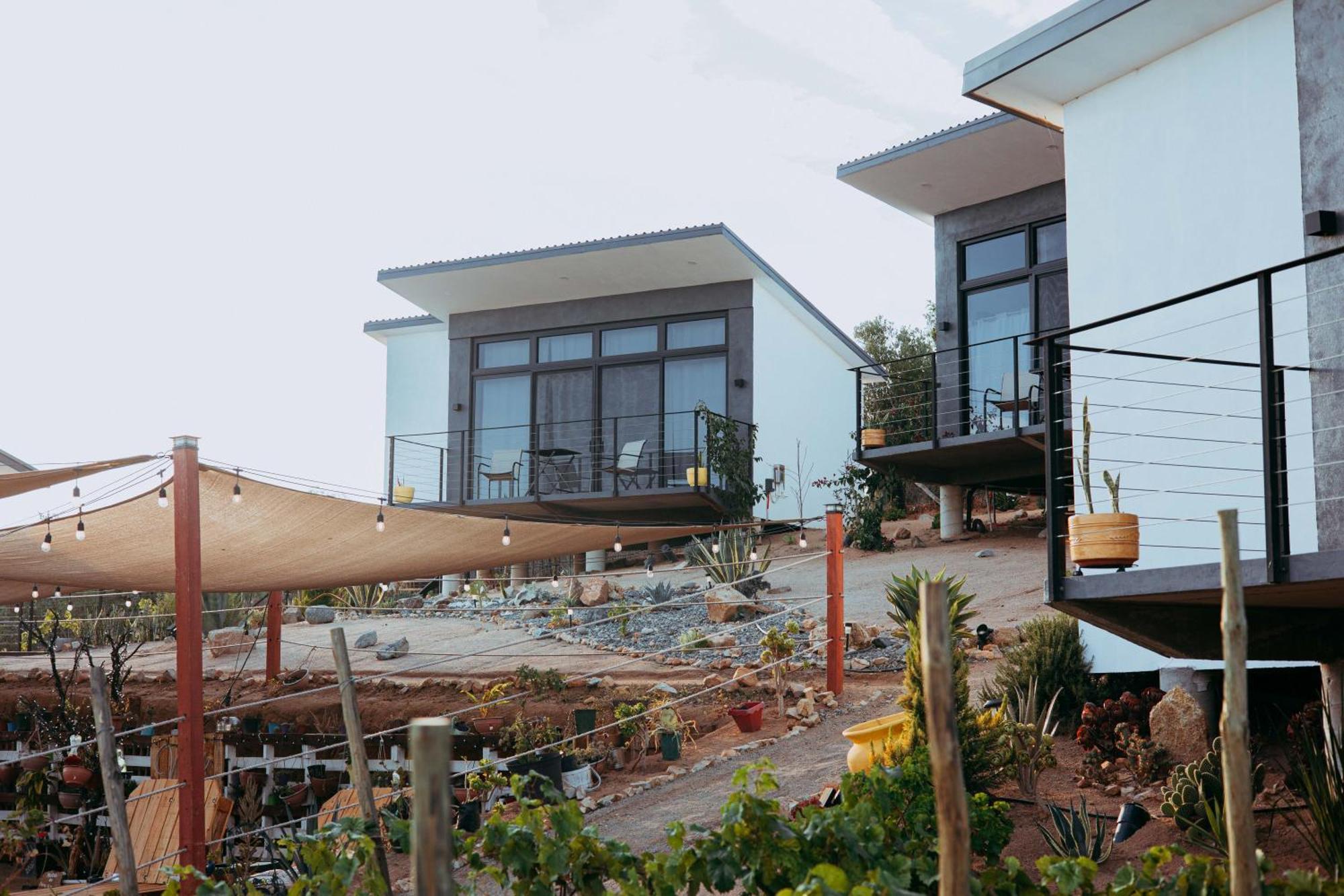 Vl Uno Bed & Breakfast Ensenada Bagian luar foto