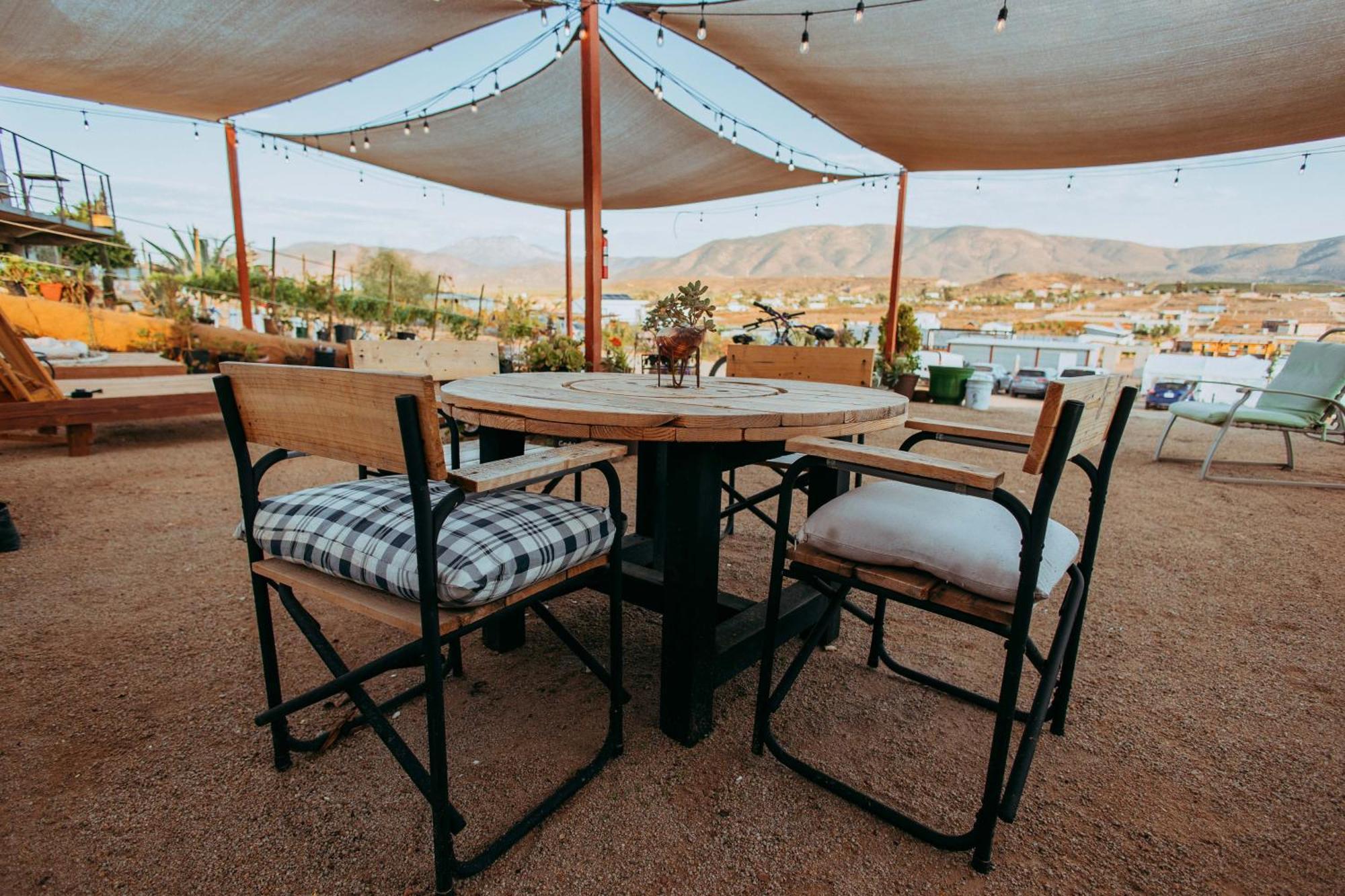 Vl Uno Bed & Breakfast Ensenada Bagian luar foto