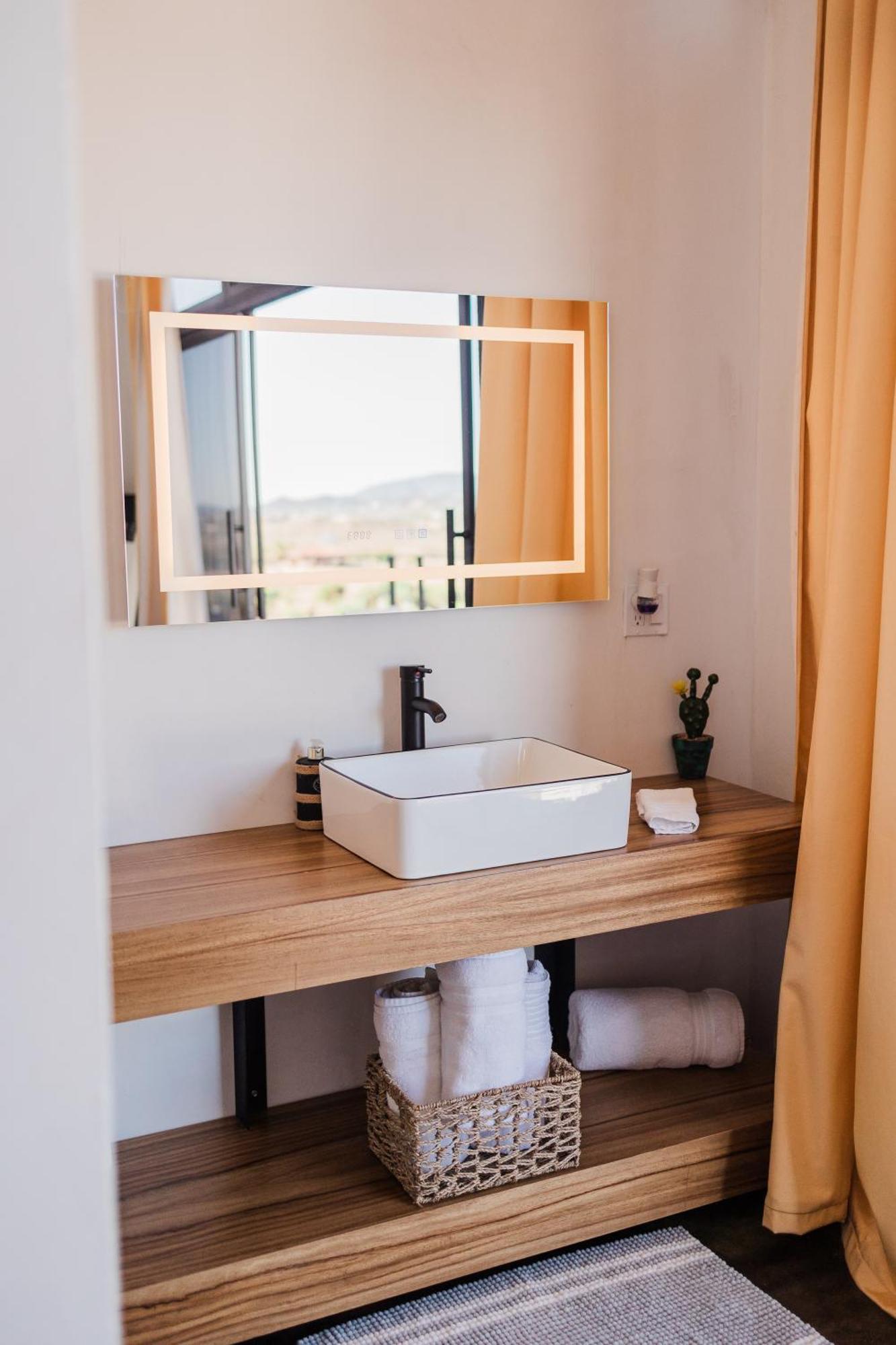 Vl Uno Bed & Breakfast Ensenada Bagian luar foto