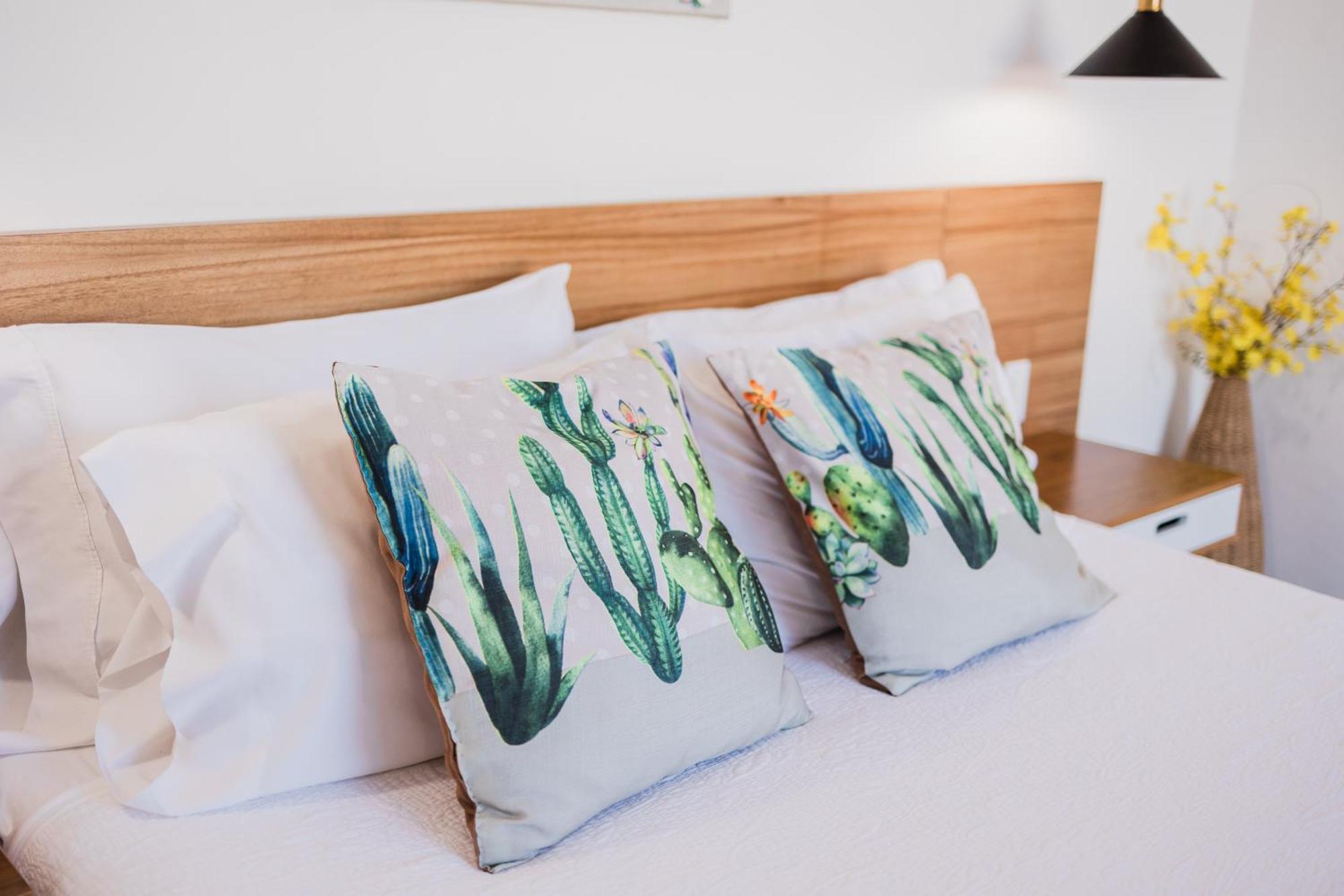 Vl Uno Bed & Breakfast Ensenada Bagian luar foto