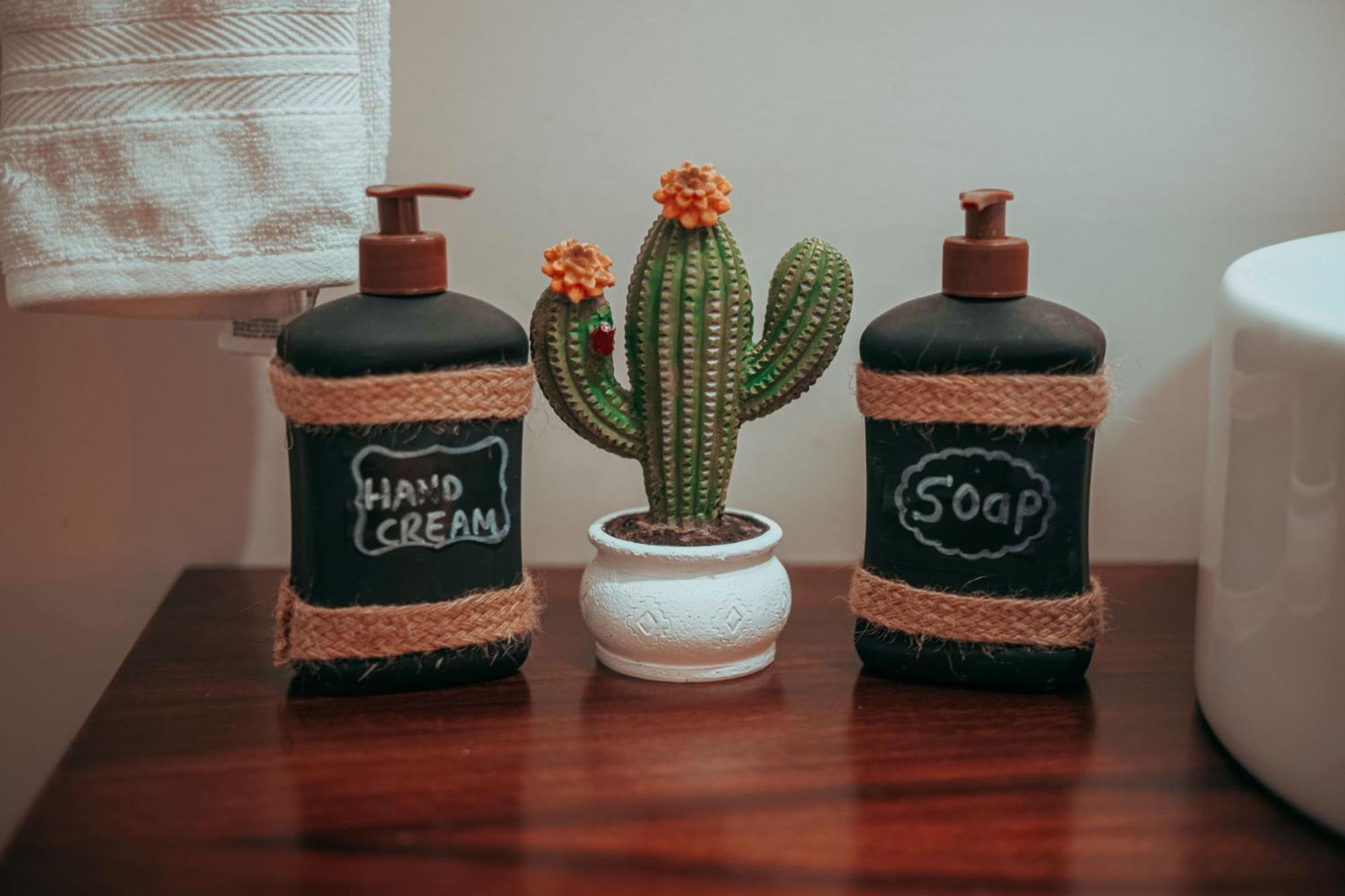 Vl Uno Bed & Breakfast Ensenada Bagian luar foto